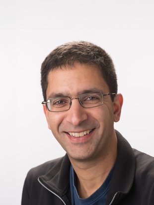 Photo of scientist Lior Pachter