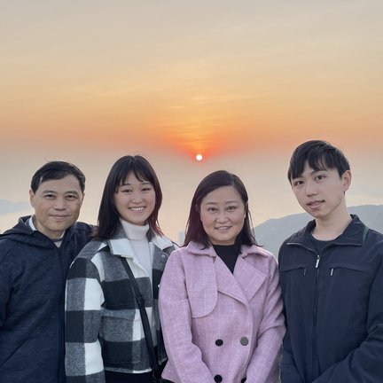 Parents of Alice Zhai, BS '19, Applied and Computational Math, and Albert Zhai, BS '21, Computer Science