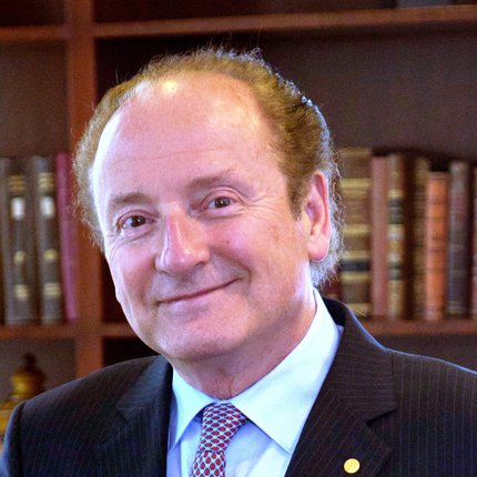 Robert Merton headshot