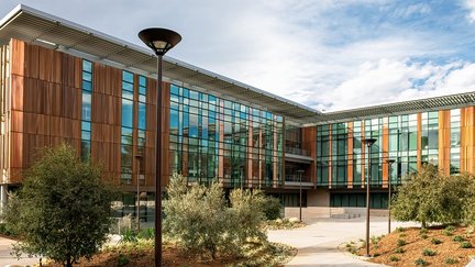 North side view of the Chen Neuroscience Research Building at Caltech.
