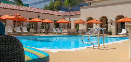 hotel constance pool