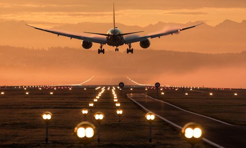 plane landing