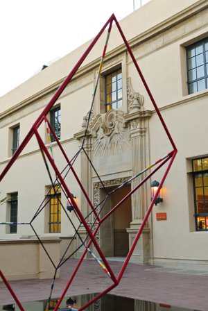 lindesculpture-3610-300pxls.jpg