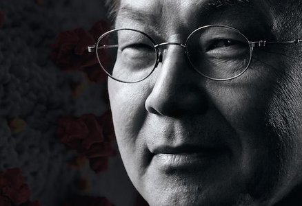 David Ho portrait with Coronavirus background