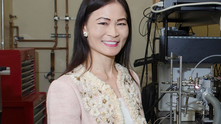 Photo of Nai-Chang Yeh standing in her laboratory