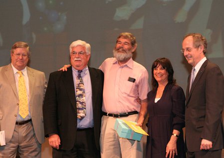 photo of Dave Woody with Caltech dignitaries