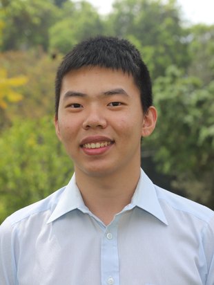 Headshot of Leo Zhang