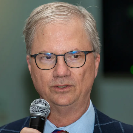 Photo of Dr. Holden Thorp